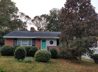 1244 Raynor Dr, North Chesterfield, VA 23235