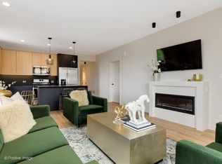 6031 W North Ave #4W, Oak Park, IL 60302