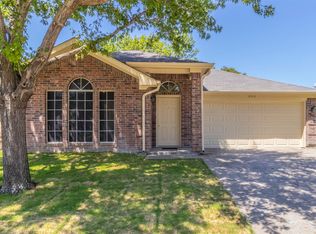 4515 Rosemont Ave, Grand Prairie, TX 75052