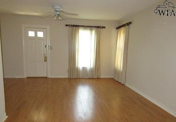 3rd image of 1520 Keeler Ave