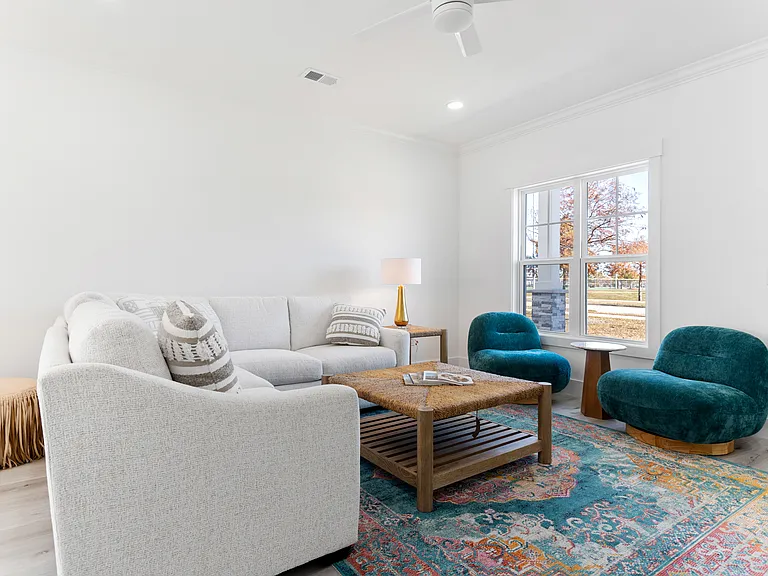 The living room and dining room are 15'.3" x 26'.6".