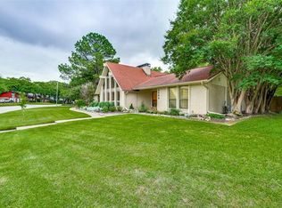 2849 Summerdale Dr, Hurst, TX 76054