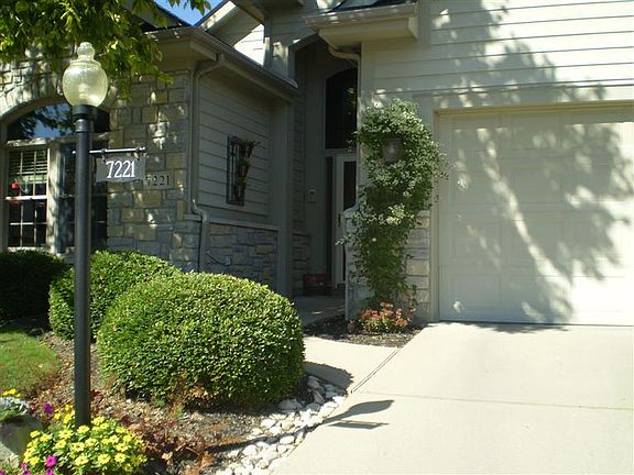 2nd image of 7221 Hartcrest Ln