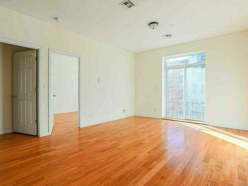 1st image of 185 Clifton Pl APT 4R