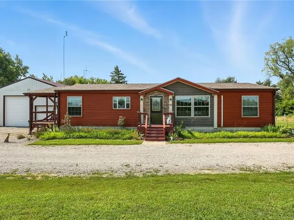 1082 NE 75th Rd, Knob Noster, MO 65336