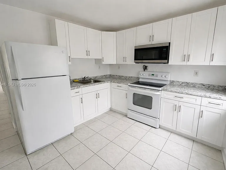 1405 NW 5th Ct #2 — Photo 4