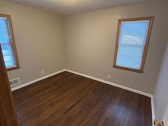 5th image of 4120 14th Ave S