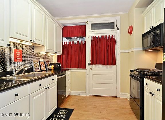 4th image of 700 Hinman Ave APT 1I