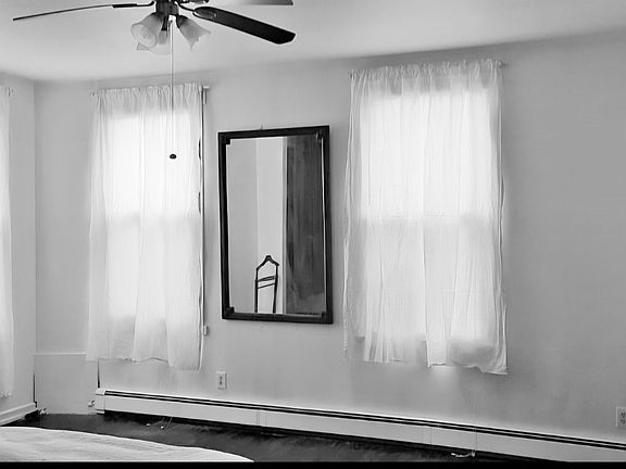 5th image of 302 Tompkins Ave APT 1