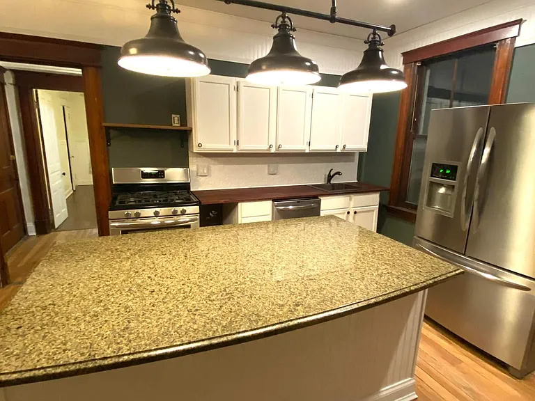201 Sterrett Ave #2 — Photo 9
