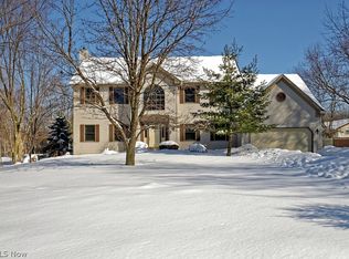 15051 Ranchwood Dr, Strongsville, OH 44149