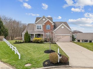 3196 Dunstone Cir, Akron, OH