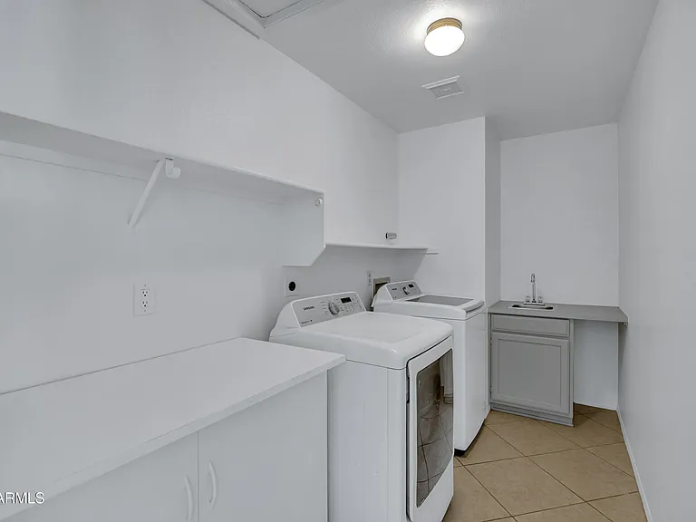 15834 N 58th Pl — Photo 18