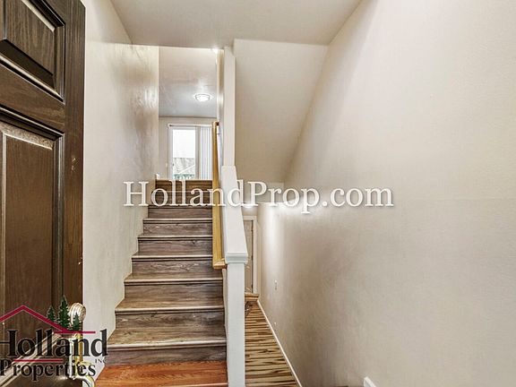 3rd image of 248 NW Prescott Pl