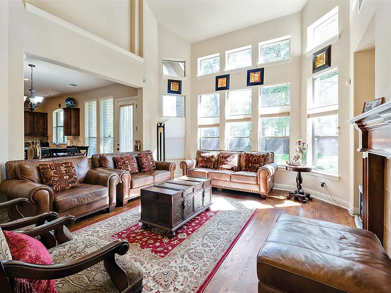 3808 Avery Woods Ln — Photo 6