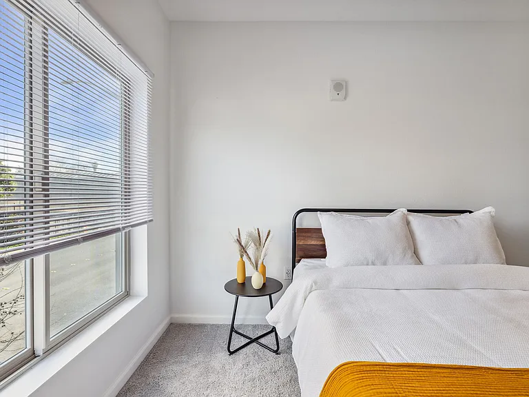 Pullman Lofts — Photo 26