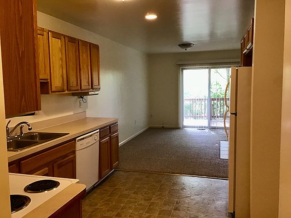 4th image of 146 Legacy Park Cir