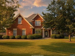 1905 Weatherly Cir, Decatur, AL 35603