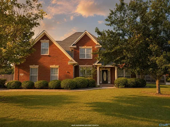 1905 Weatherly Cir, Decatur, AL 35603