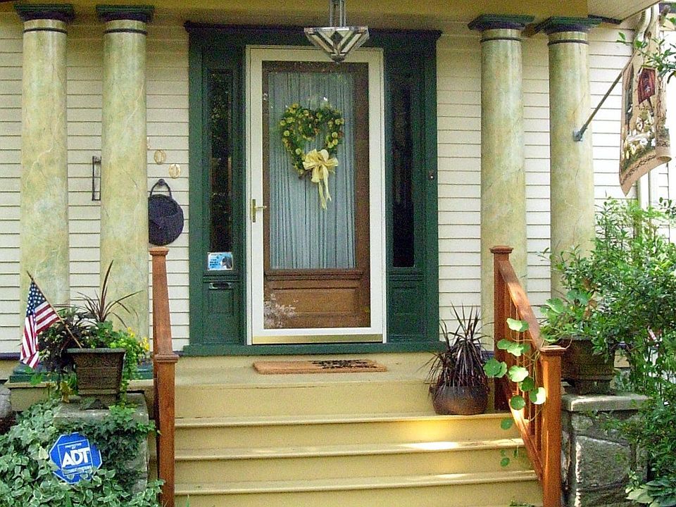 2nd image of 200 W End Ave