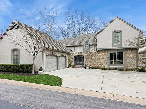 2nd image of 7927 Bristol Ct
