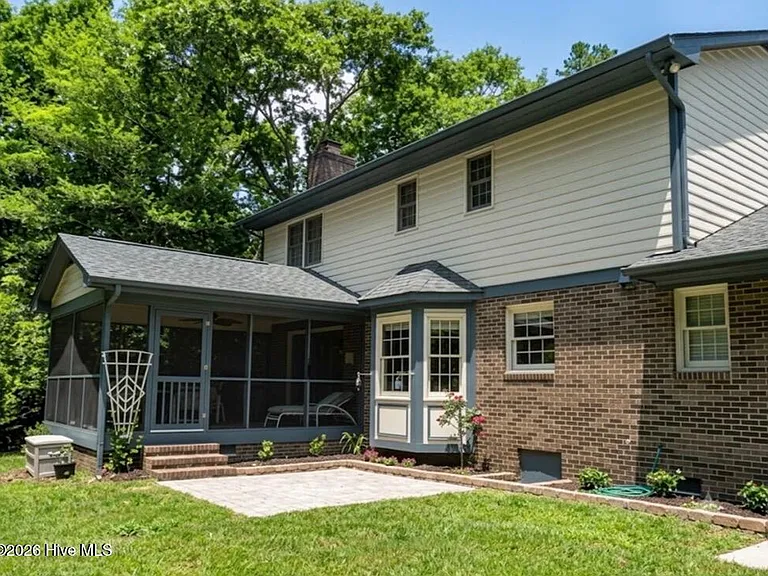 2705 One Iron St — Photo 20