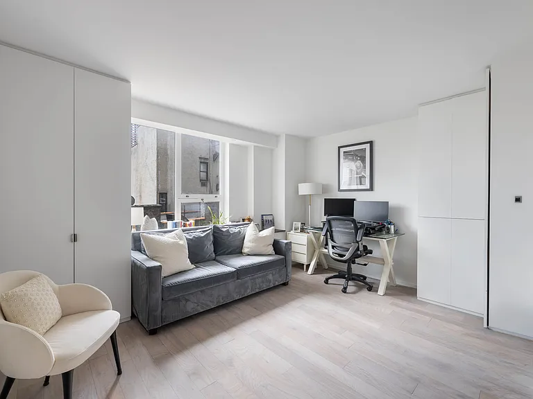 404 E 79th St #6H — Photo 12