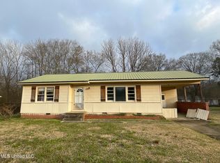 3220 Service Dr, Pearl, MS 39208