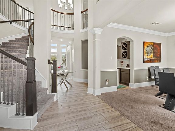 3rd image of 1606 Stuart Drive