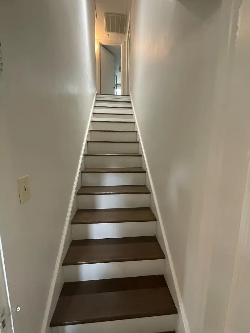1203 W Friendly Ave - B — Photo 2