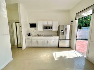 2516 Cleveland St #B, Hollywood, FL 33020