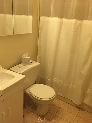 Rented by City Connections Realty | media 36