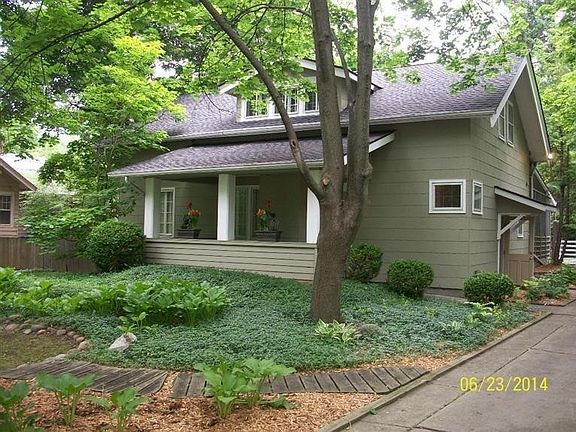 2nd image of 1487 Jewett St