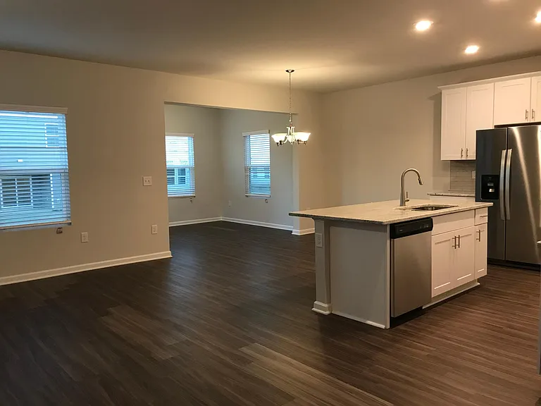 120 Sweet Olive St — Photo 3