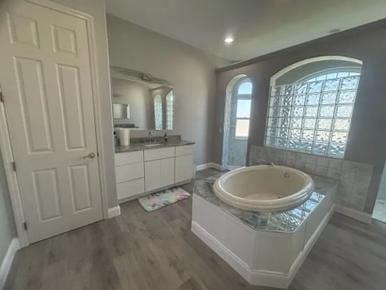 739 Bimini Ln — Photo 14