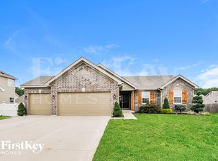 1720 Woods Mill Dr, Foristell, MO 63385