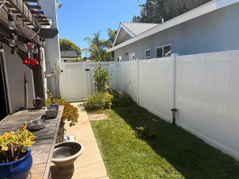 2235 Meyer Pl — Photo 11