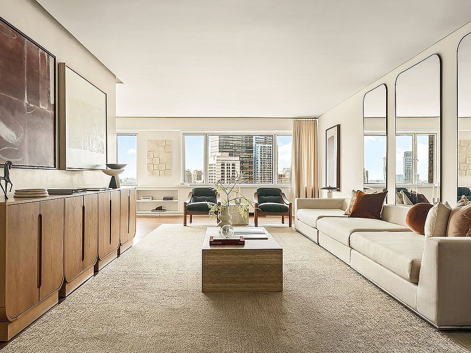 1st image of 20 W 64th St APT 26DE
