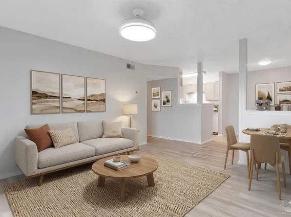 2303 W Michigan Ave APT B1, Pensacola, FL 32526