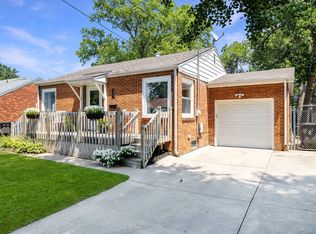 3939 Oxford St, Des Moines, IA 50313