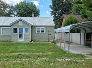 216 Illinois Ave, Westville, IL 61883