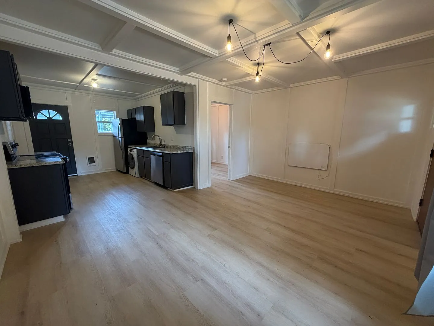 1 bed, 1.0 bath, 700 sqft, $1,399 — Photo 2