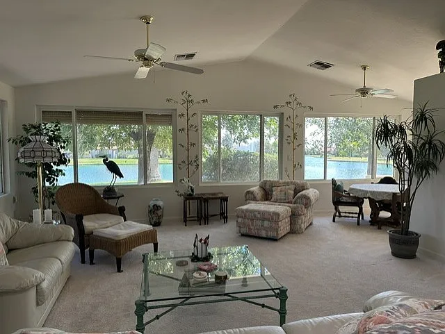 1177 Leisure World