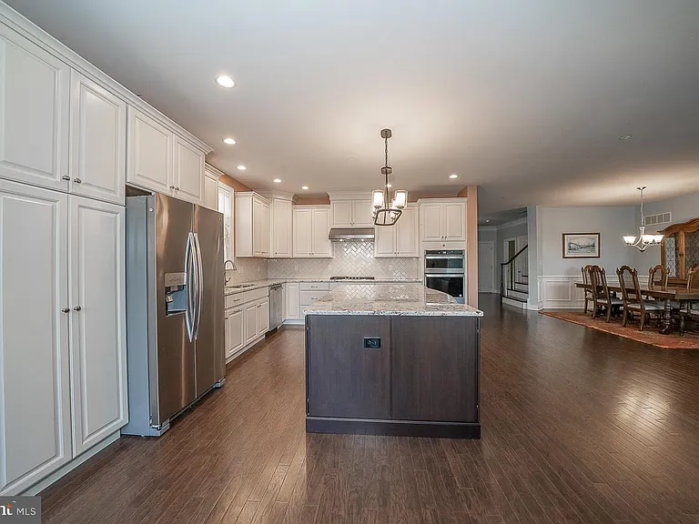 3701 Parris Blvd — Photo 27