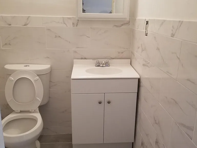 14 Oriental St — Photo 2