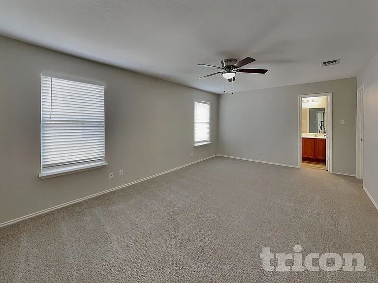 8203 Maple Meadow Dr — Photo 7