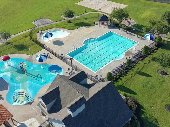9635 Clear Diamond Dr, Rosharon, TX 77583