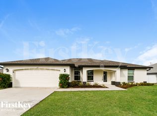 617 SW 13th Ter, Cape Coral, FL 33991
