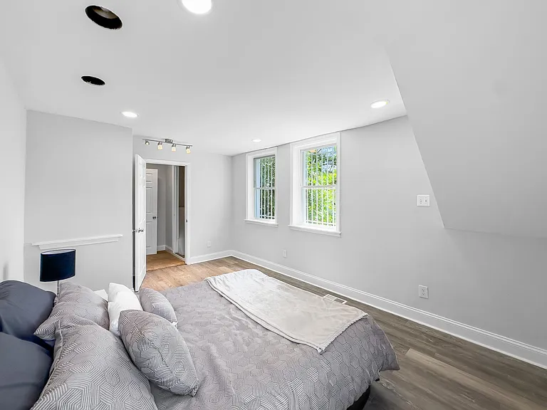 5209 Cuthbert Ave — Photo 12