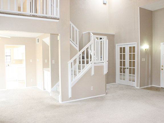 4th image of 2325 Clareton Dr